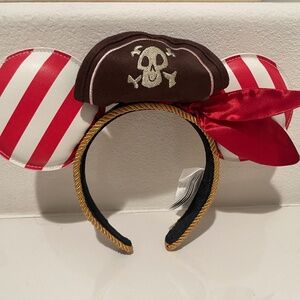 Pirates Disney ears